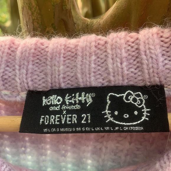 HELLO KITTY X FOREVER 21 Pastel Rainbow Gradient Wash Chunky Knit Sweater - Picture 10 of 11